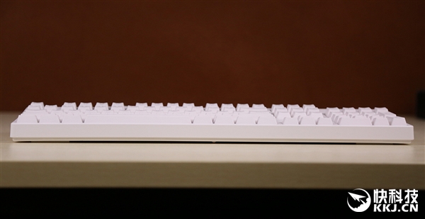 赛睿APEX M260机械键盘开箱：冰火两重天